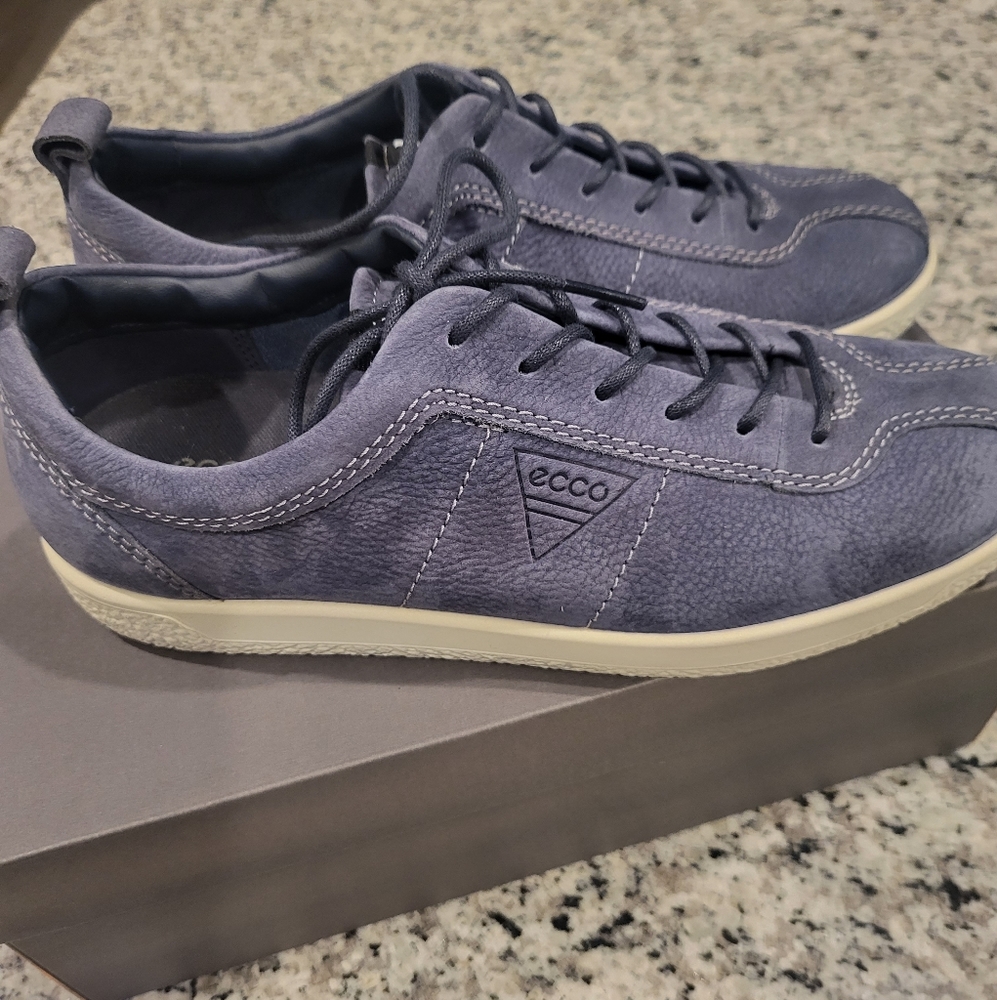Ladies Ecco Shoes Size 38 7-7.5